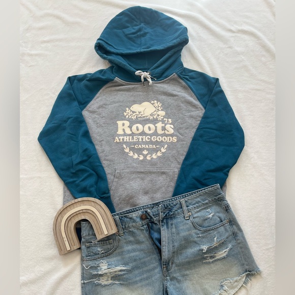 ROOTS LARGE WOMENS PULLOVER - Picture 1 of 13